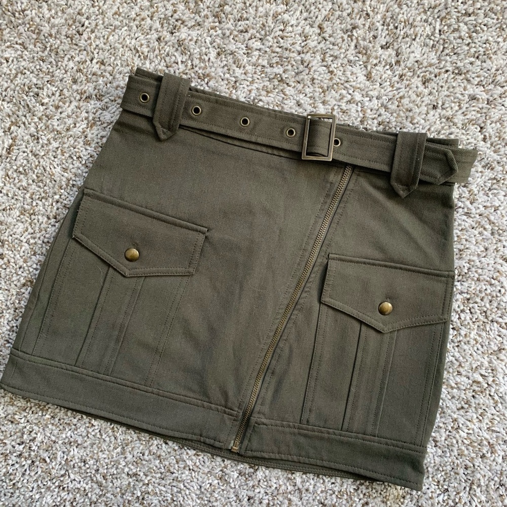 Forever 21 Olive Green Cargo Mini Skirt with Belt